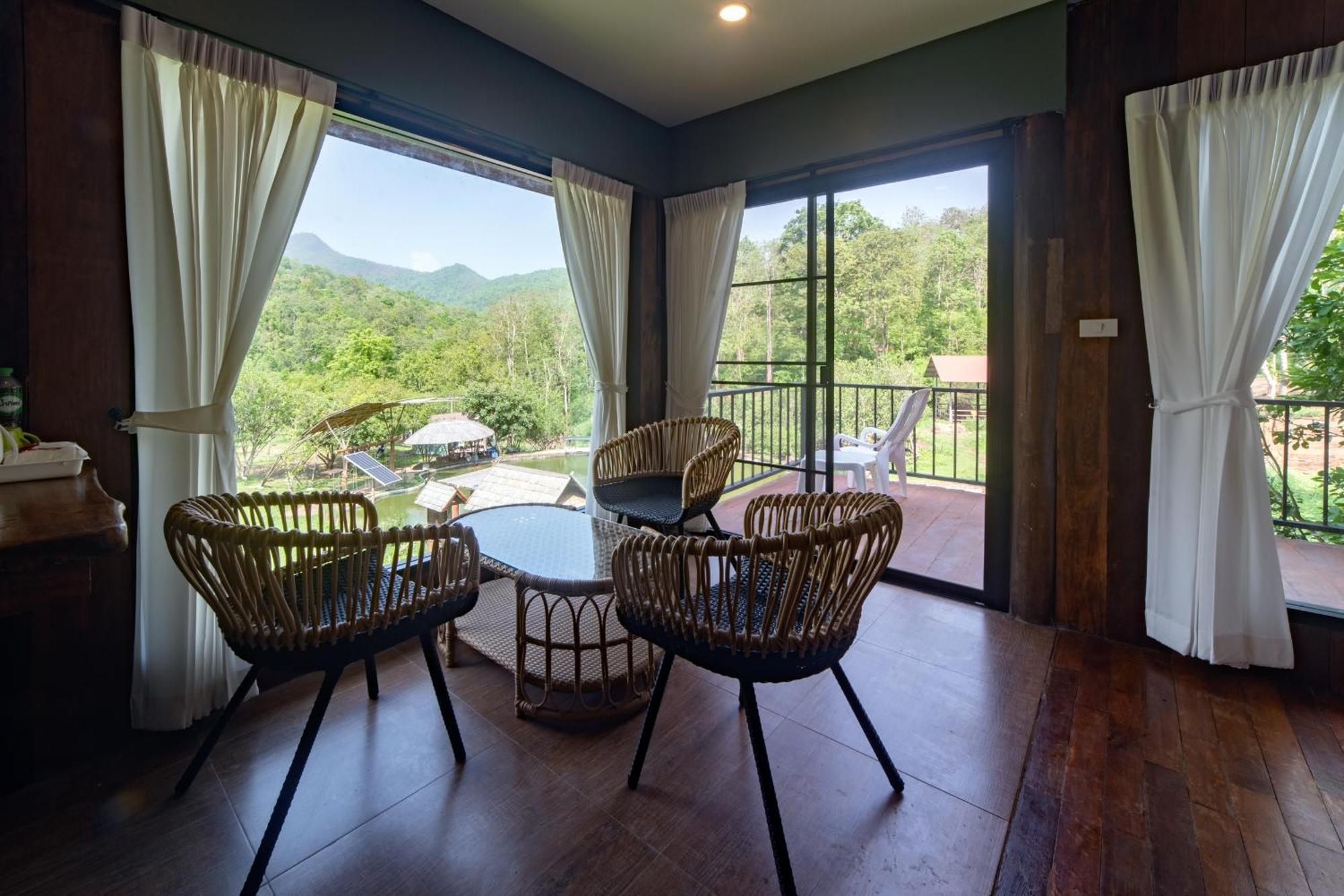 Tawan Riverside Mae Wang Room photo